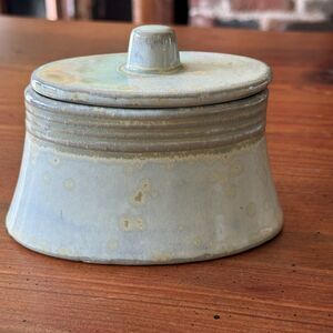 "Pier 1" Art Pottery Oval Sage Green Dish Trinket Decor Box with Lid